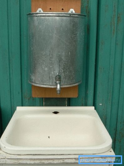 Suyu tekrar doldurmak zorundadır. Suyu tekrar doldurmak zorundadır.