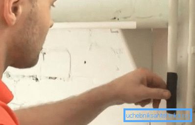 Hasarlı plastik boru tamamen değiştirilmelidir. Hasarlı plastik boru tamamen değiştirilmelidir.