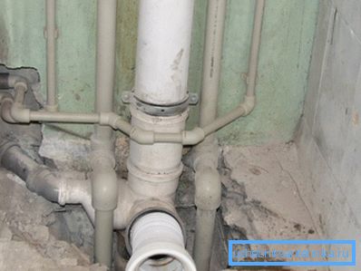Apartmanda sıhhi tesisat ve kanalizasyon döşeme Apartmanda sıhhi tesisat ve kanalizasyon döşeme