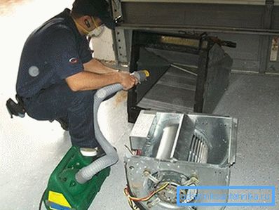 Bireysel ünitelerle çalışma süreci, bir elektrikli süpürge şeklinde özel bir el tipi cihaz kullanılarak yapılabilen tipik yıkama ve dezenfeksiyon işlemidir. Bireysel ünitelerle çalışma süreci, bir elektrikli süpürge şeklinde özel bir el tipi cihaz kullanılarak yapılabilen tipik yıkama ve dezenfeksiyon işlemidir.