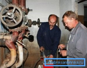 Isıtma kontrol ediliyor. fotoğraf Isıtma kontrol ediliyor. fotoğraf