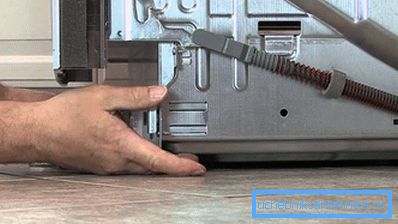 3952 Kurulumdan önce bulaşık makinesini kontrol edin