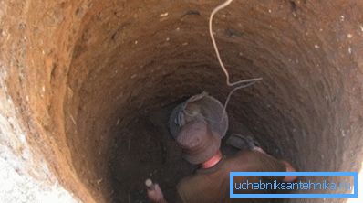 Kapalı bir alanda çalışmak oldukça zordur, ancak kum kovalarını yükselten herkes için daha kolay değildir. Kapalı bir alanda çalışmak oldukça zordur, ancak kum kovalarını yükselten herkes için daha kolay değildir.