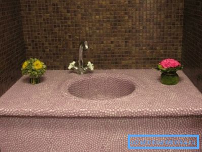 Mozaik lavabo oldukça orijinal görünüyor Mozaik lavabo oldukça orijinal görünüyor