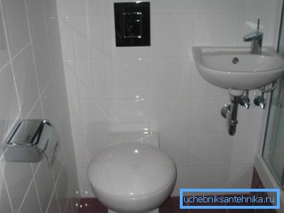 Banyoda küçük banyo lavaboları yerden tasarruf sağlar Banyoda küçük banyo lavaboları yerden tasarruf sağlar