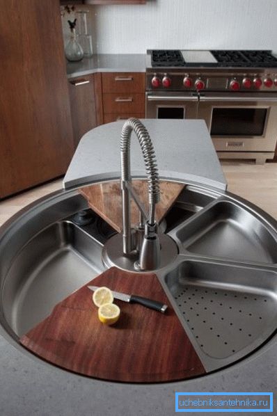 Mutfak lavabo da orijinal olabilir.