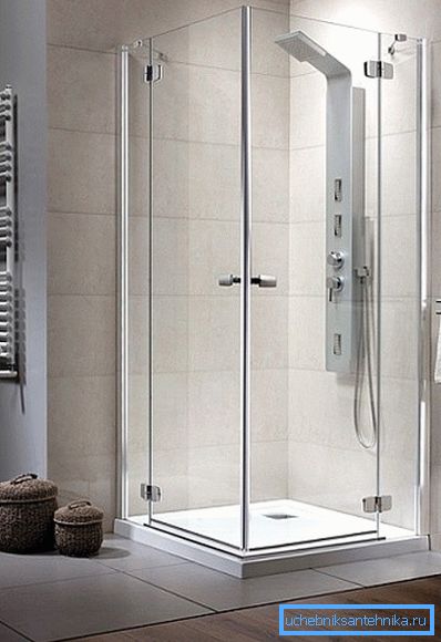 Bir duş kabini 90х90 cm için Oar kapılar