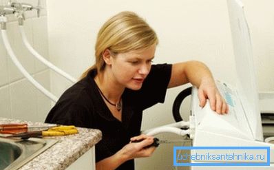 Kanalizasyondaki çamaşır makinesinin boşaltımını nasıl yapacağımızı biliyoruz. Kanalizasyondaki çamaşır makinesinin boşaltımını nasıl yapacağımızı biliyoruz.