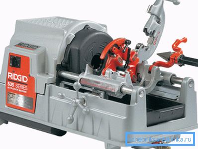 İplik kesme makinası