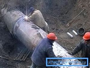 Su temini sistemleri karmaşık teknik kurulumlardır. Su temini sistemleri karmaşık teknik kurulumlardır.