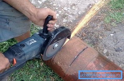 Önce vücut için istenen parçayı kesmeniz gerekiyor.
