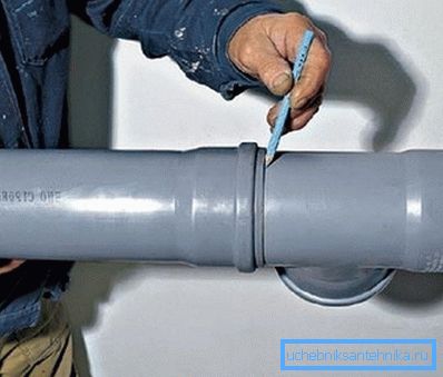 Parçaların bir boşluk ile bağlantısı Parçaların bir boşluk ile bağlantısı