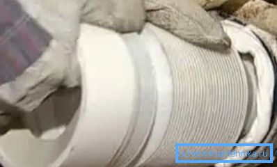 Kanalizasyon borusu ile şube borusu bağlantısı Kanalizasyon borusu ile şube borusu bağlantısı