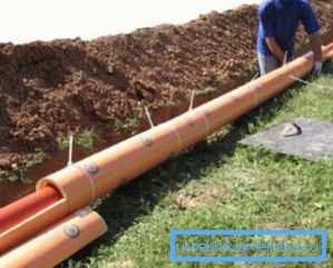 Modern bina yönetmeliklerine göre, otoyolları yalıtmak zorunludur. Modern bina yönetmeliklerine göre, otoyolları yalıtmak zorunludur.