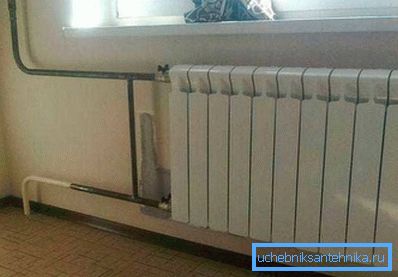 Apartmanda çelik ısıtma boruları Apartmanda çelik ısıtma boruları