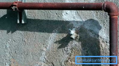 Eski ve gevşek borular da gürültü yapabilir. Eski ve gevşek borular da gürültü yapabilir.