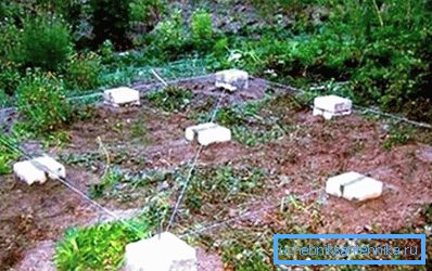 Hafif mimari yapılar için sütun temeli Hafif mimari yapılar için sütun temeli
