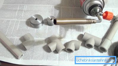 Ayrıca bir gaz yakıcıdaki parçaları da kaynak yapabilirsiniz. Ayrıca bir gaz yakıcıdaki parçaları da kaynak yapabilirsiniz.