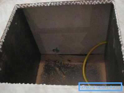 Uygulanan dolgu macunu ile bir kesik gibi görünüyor