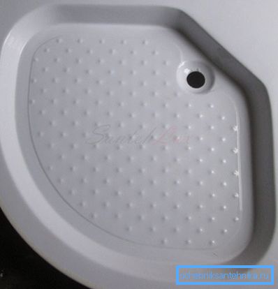 Banyo yaparken güvenlik önemlidir Banyo yaparken güvenlik önemlidir