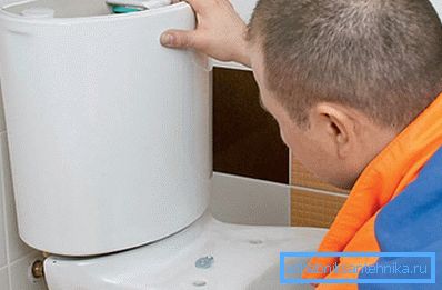 Klozet kaçağı nasıl tamir edileceğini öğrenmek Klozet kaçağı nasıl tamir edileceğini öğrenmek