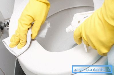 Plastik bir koltuğun bakımı kolaydır Plastik bir koltuğun bakımı kolaydır