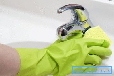 Limescale'i lavabodan nasıl çıkaracağınızı öğrenin. Limescale'i lavabodan nasıl çıkaracağınızı öğrenin.