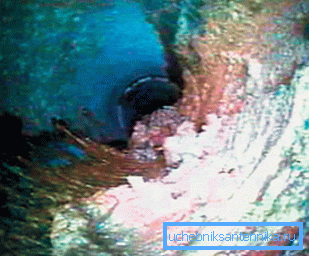 Video kafası, borulardaki tortu miktarını görmenizi sağlar Video kafası, borulardaki tortu miktarını görmenizi sağlar