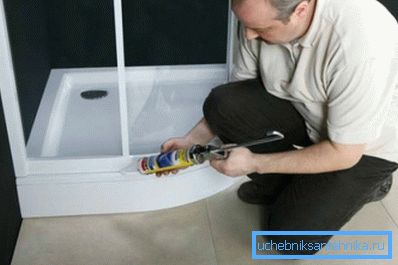 Tüm dikişler ve derzler sızdırmazlık maddesi ile kapatılmalıdır. Tüm dikişler ve derzler sızdırmazlık maddesi ile kapatılmalıdır.