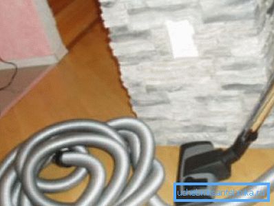 Esnekliği nedeniyle, portatif elektrikli süpürgeler için oluklu hortumlar kullanılır. Esnekliği nedeniyle, portatif elektrikli süpürgeler için oluklu hortumlar kullanılır.