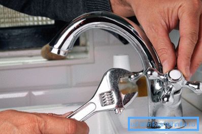 Lavaboda musluğu değiştirme Lavaboda musluğu değiştirme