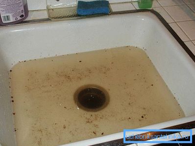 899 Lavabo tıkanmış